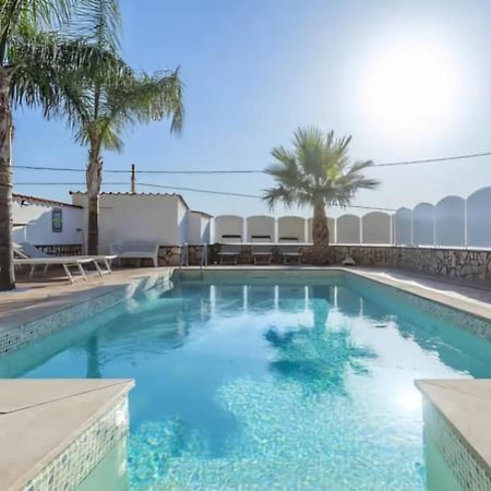Villa Antonio شينيسي المظهر الخارجي الصورة